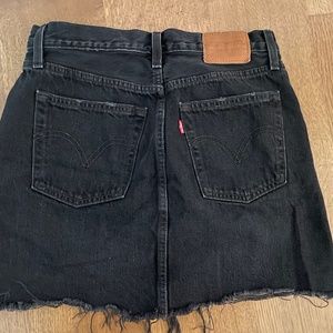 Levis jean skirt deconstructed distressed black 26